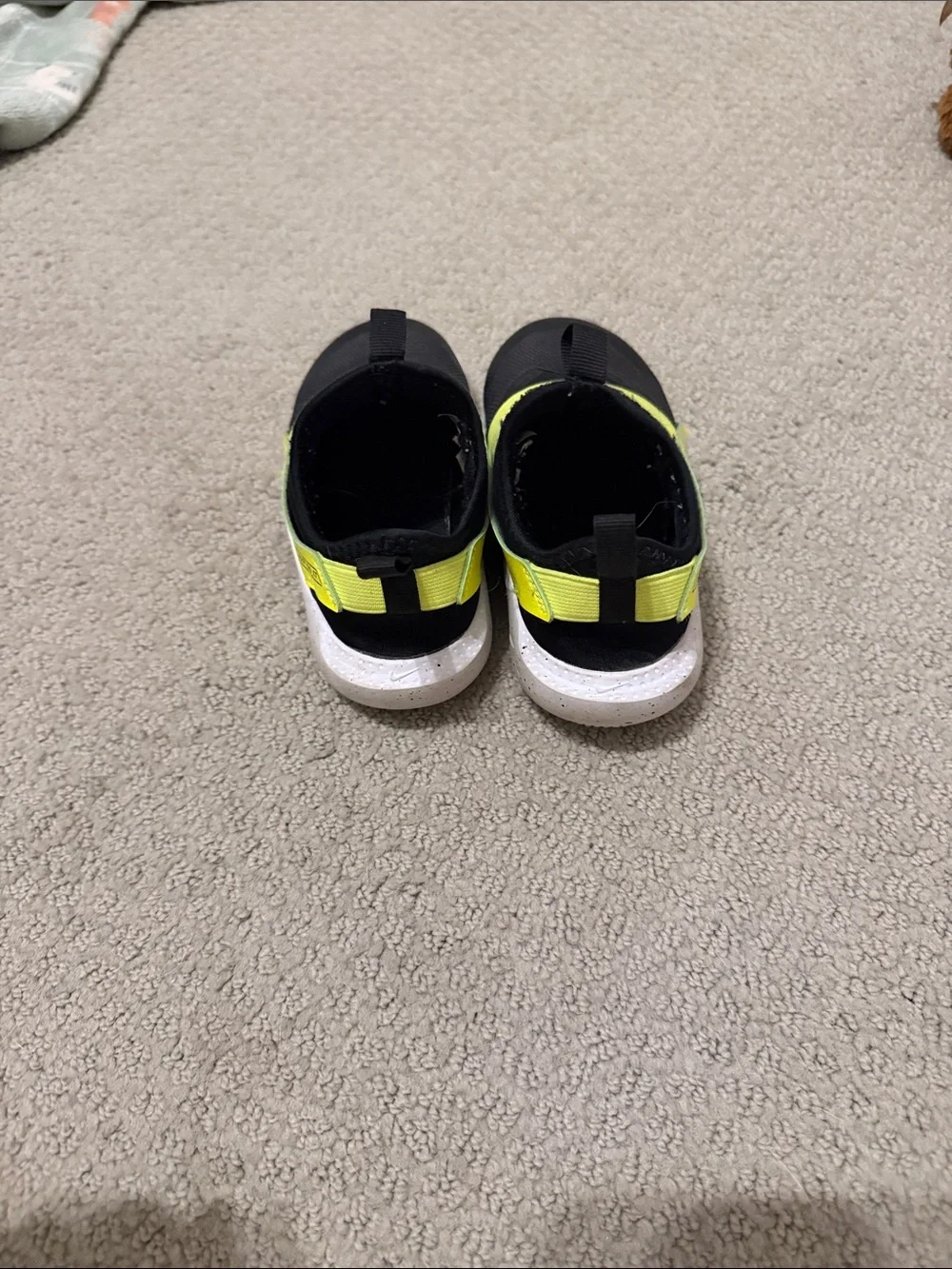Nike kids flex runner
